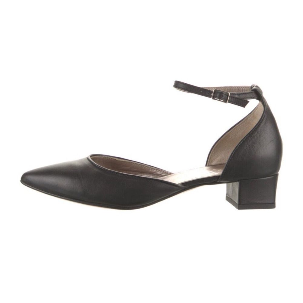 Attilio Giusti Leombruni Black Leather D'orsay Pump 37 / 7 Pointed Toe Buckle